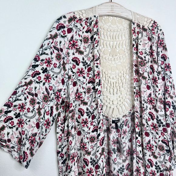 Torrid Women Cream Floral Open Front Kimono Plus size 1 Crochet Crinkle Gauze 1X - Picture 2 of 6